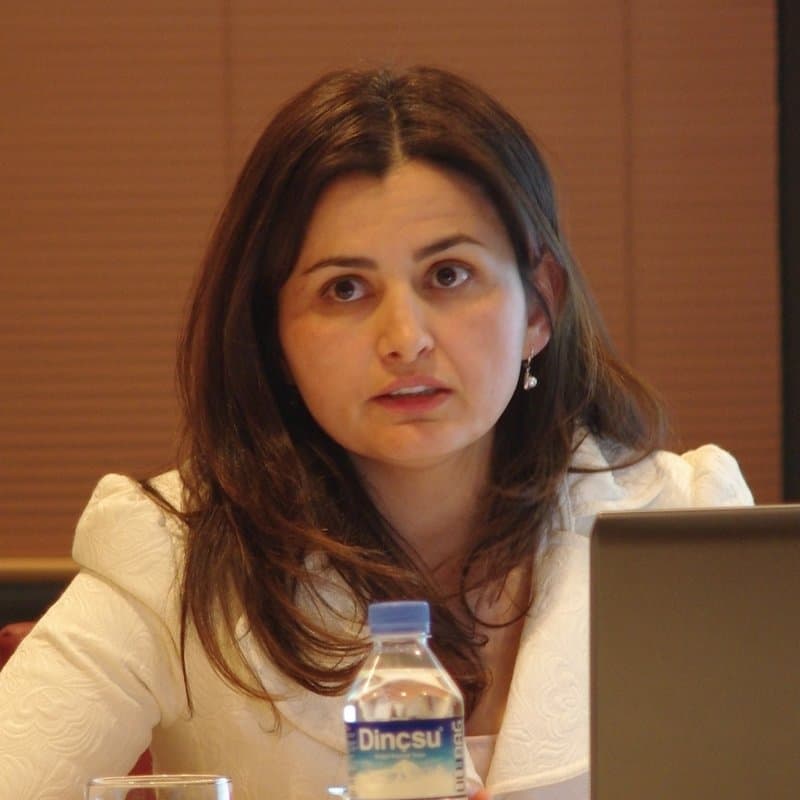 Yasemin Örücü